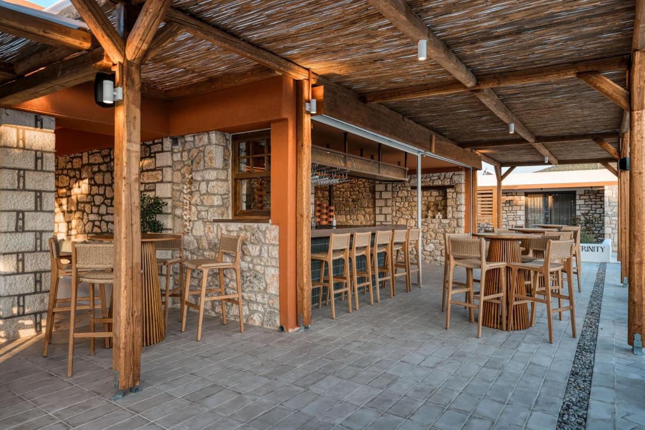 Trinity Design Suites Valanidorachi Buitenkant foto