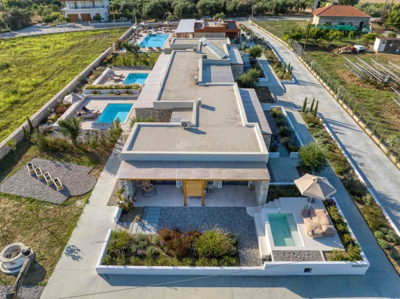 Trinity Design Suites Valanidorachi Buitenkant foto
