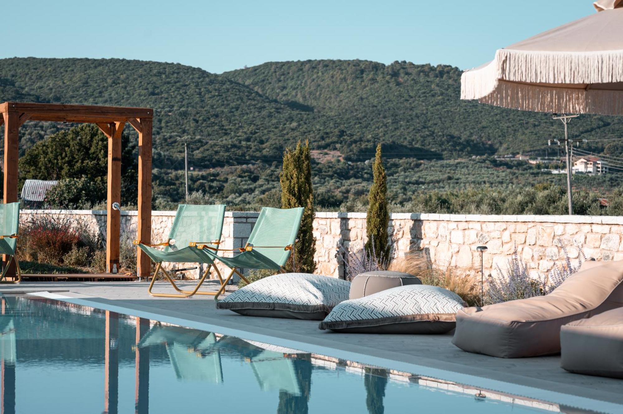 Trinity Design Suites Valanidorachi Buitenkant foto