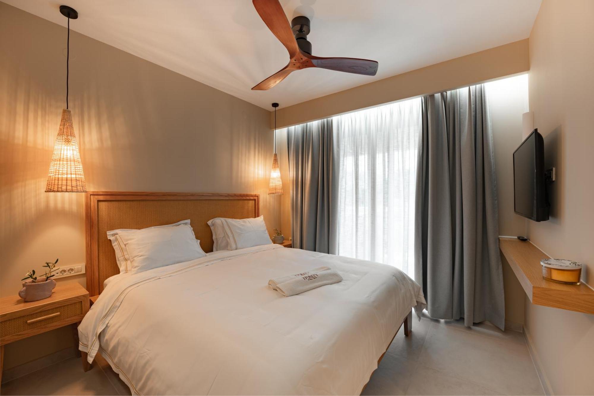Trinity Design Suites Valanidorachi Buitenkant foto