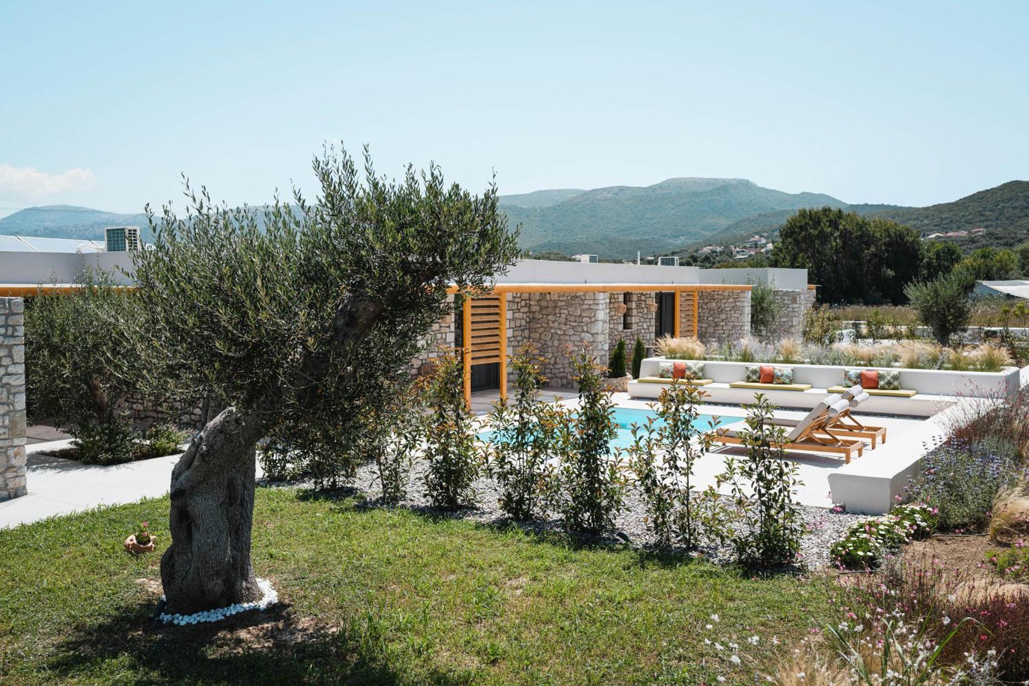 Trinity Design Suites Valanidorachi Buitenkant foto