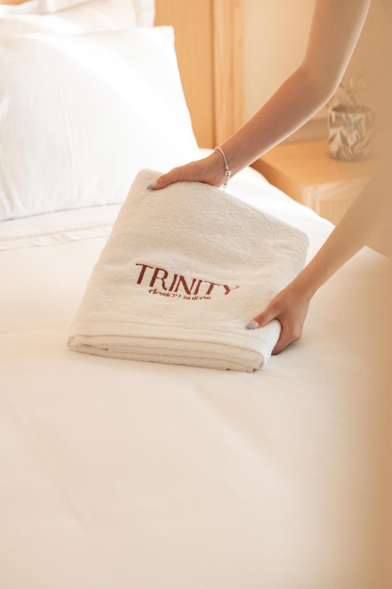 Trinity Design Suites Valanidorachi Buitenkant foto