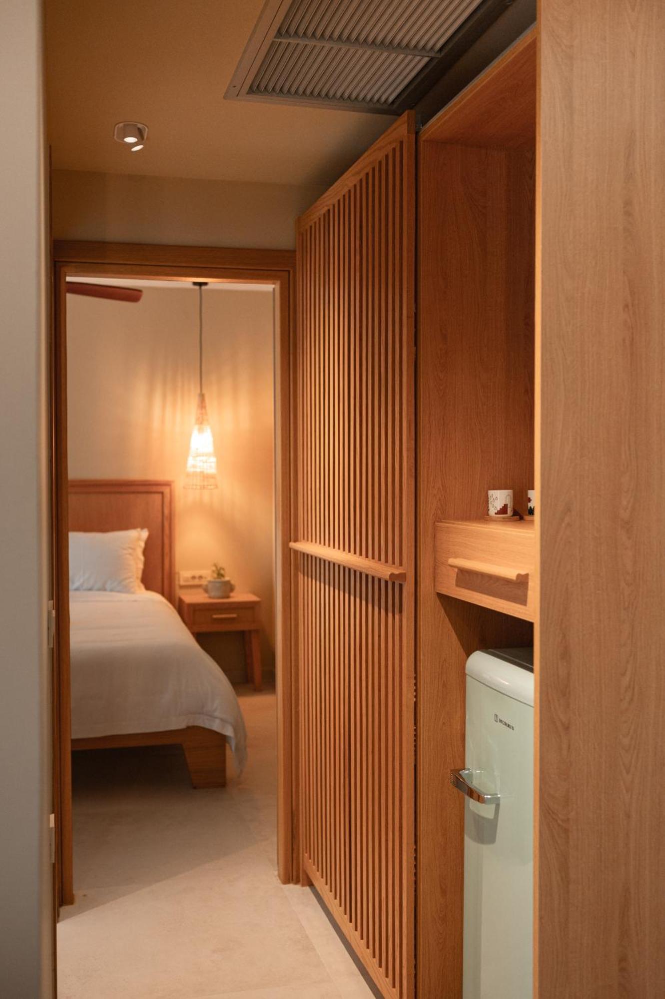 Trinity Design Suites Valanidorachi Buitenkant foto