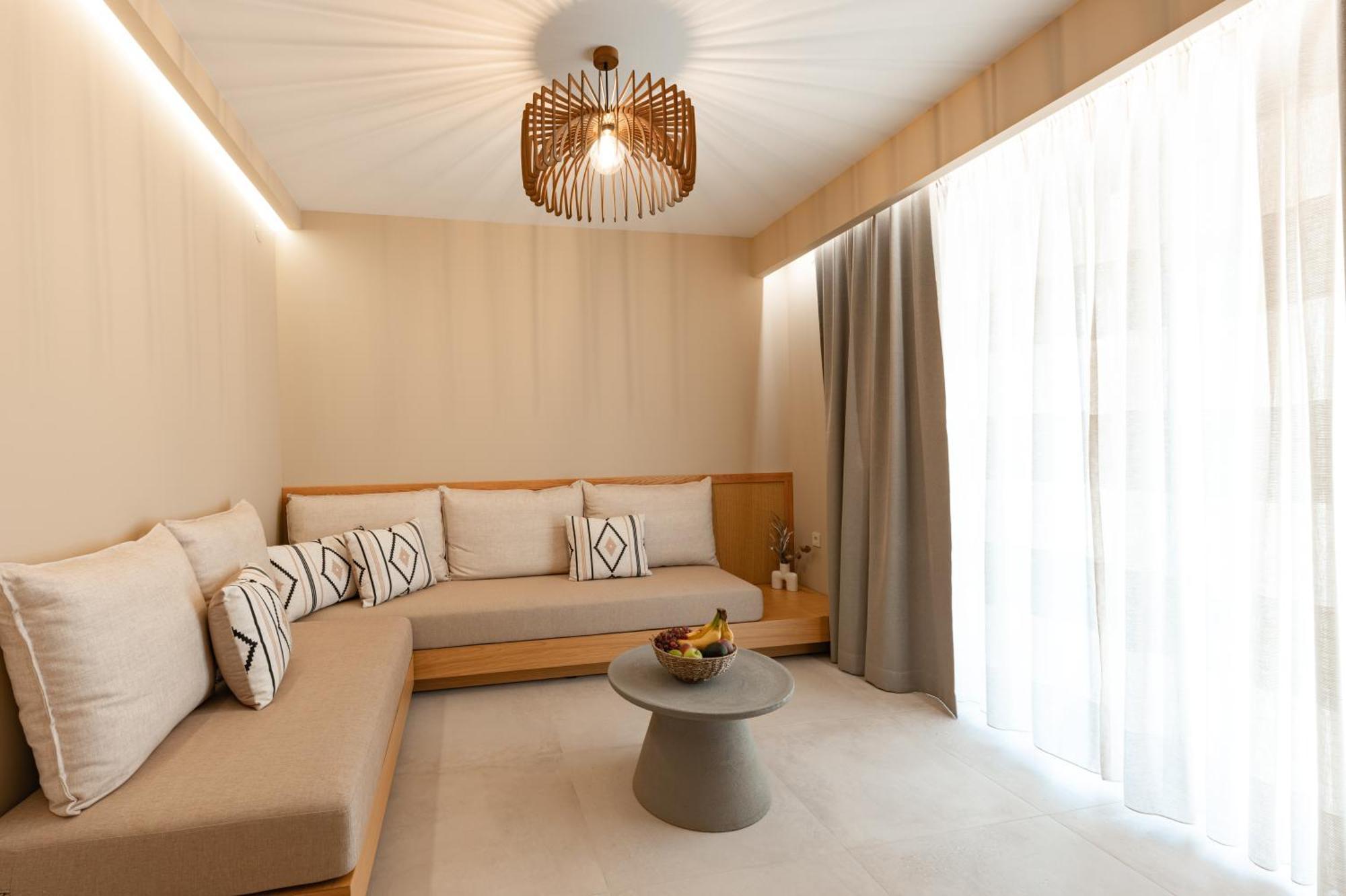 Trinity Design Suites Valanidorachi Buitenkant foto